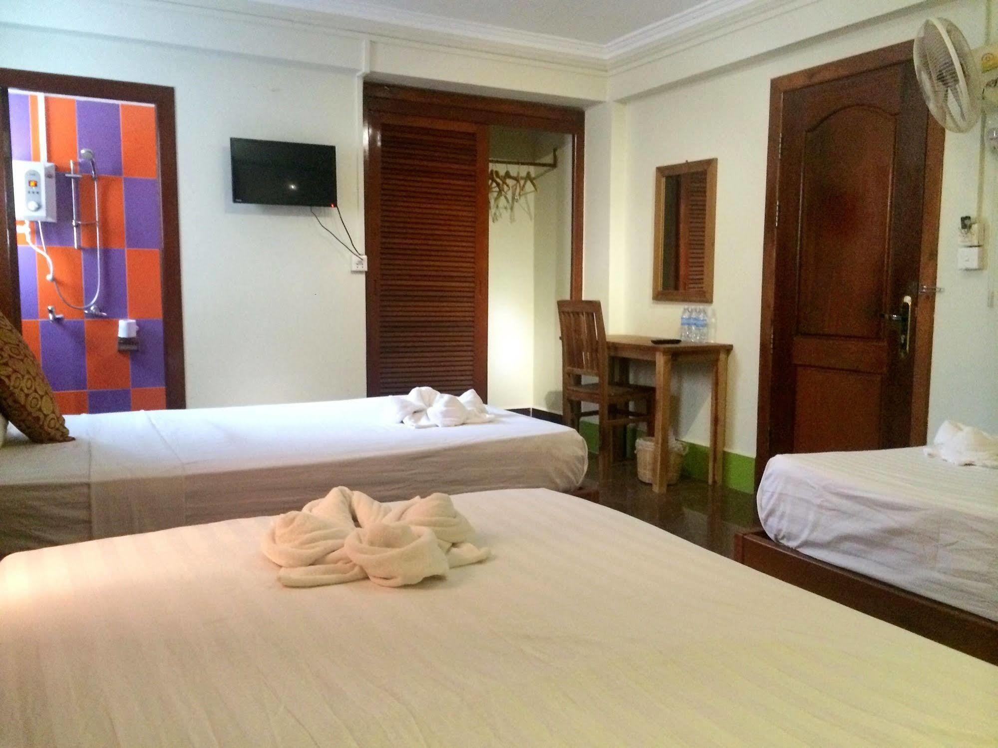 The Cashew Nut Villas Siem Reap Extérieur photo