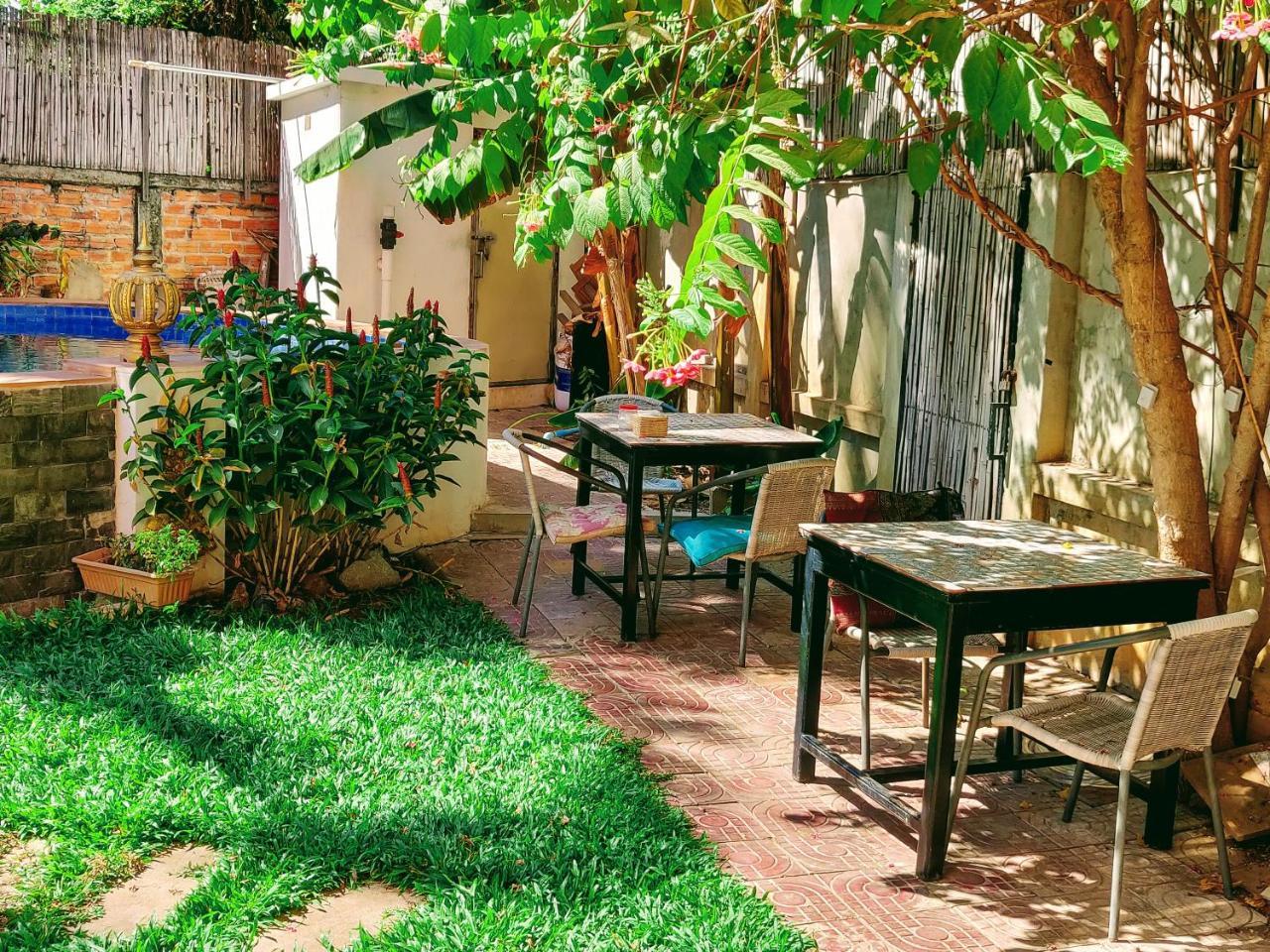 The Cashew Nut Villas Siem Reap Extérieur photo